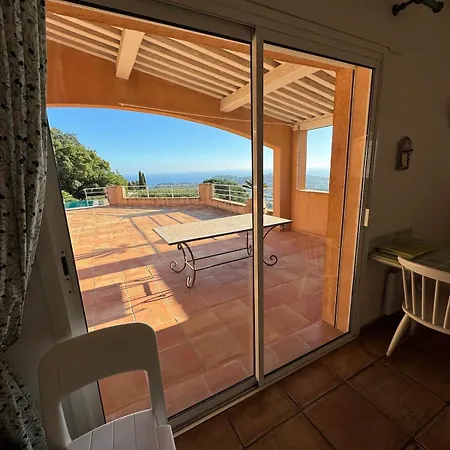 Villa Beautiful With 180-degree Sea Views!